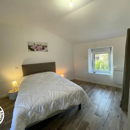 6 Personnes Au Calme Avec Terrasse Et équipements Modernes à - Fr-1-426-535 * La Verrie