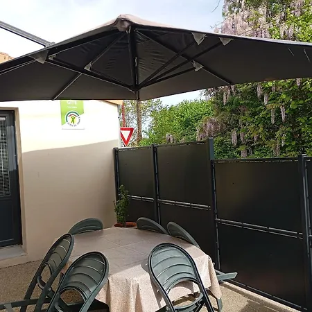 6 Personnes Au Calme Avec Terrasse Et Equipements Modernes A - Fr-1-426-535 度假居 *